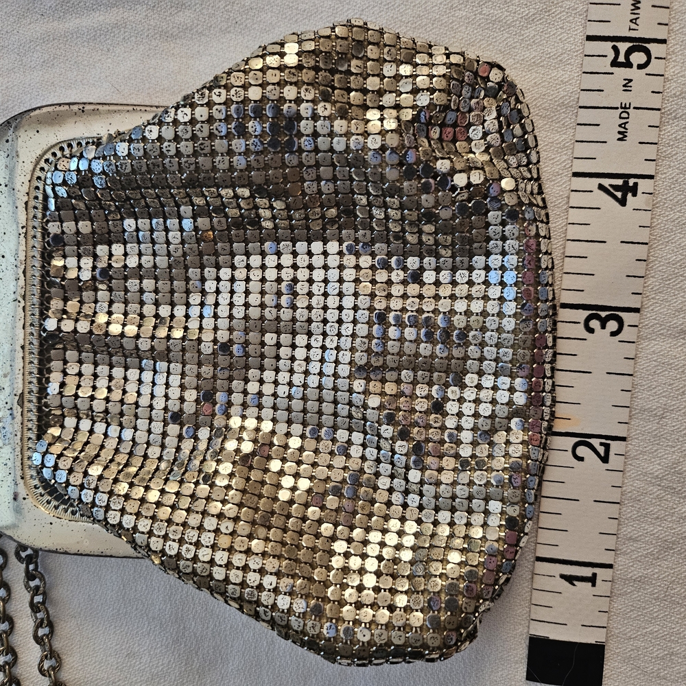 Sparkly Silver Mesh Hand Bag - Picture 6 of 9